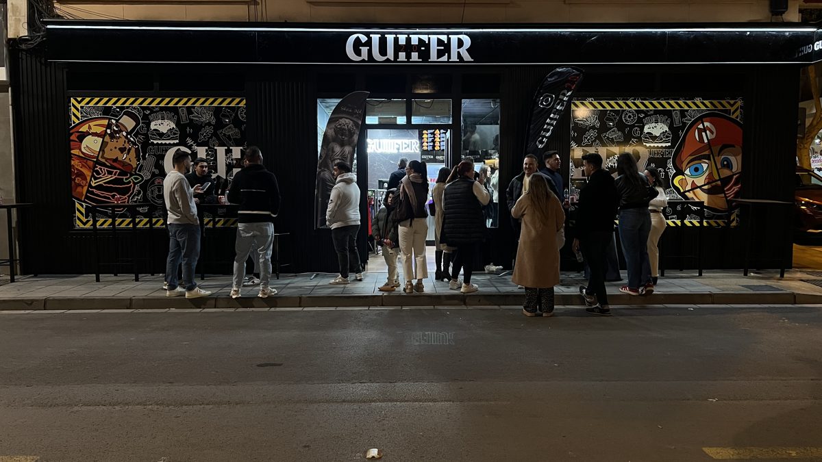 Fachada de Guifer Almería en C/ Amapola 12